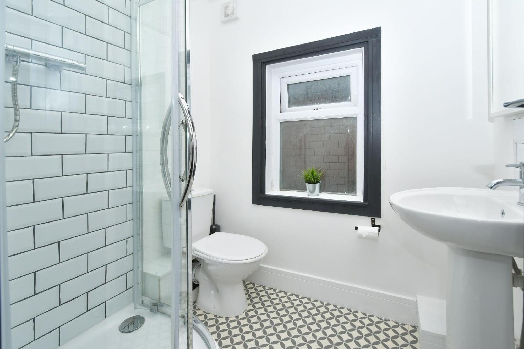 Townhouse @ 202 Walthall Street Crewe Bagian luar foto