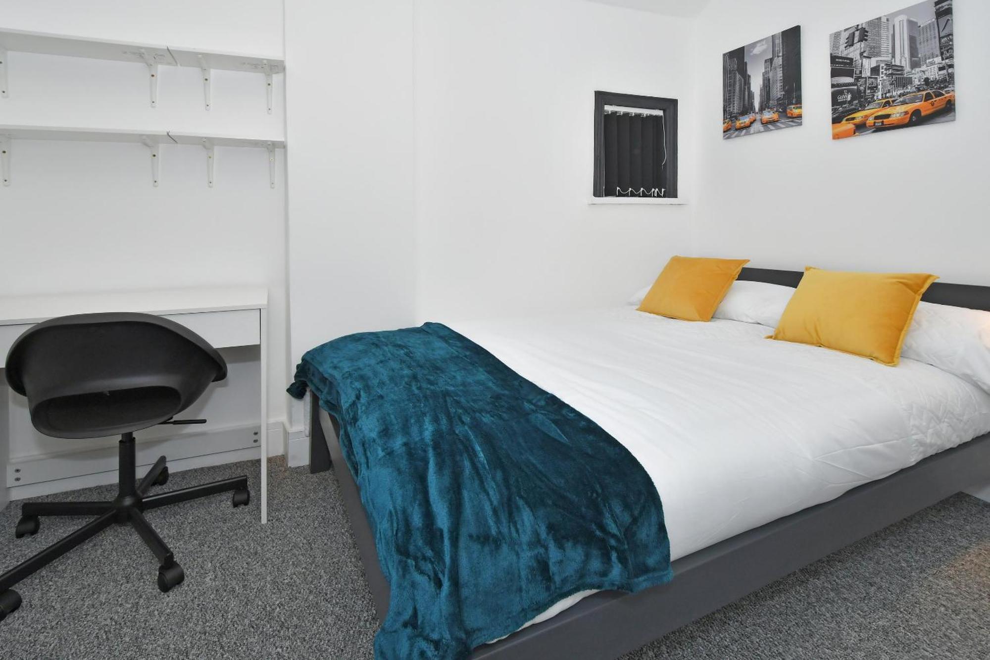 Townhouse @ 202 Walthall Street Crewe Bagian luar foto