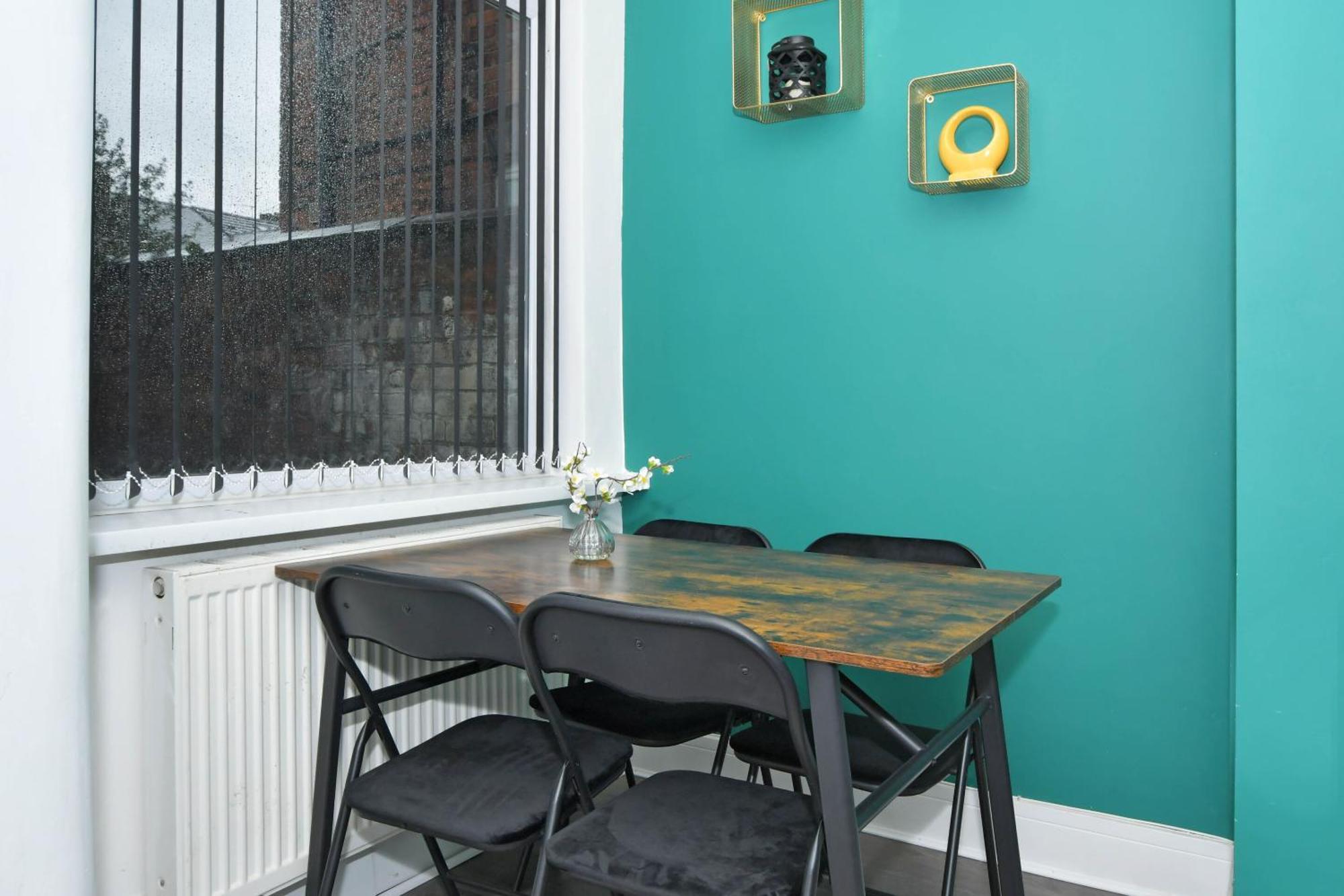 Townhouse @ 202 Walthall Street Crewe Bagian luar foto