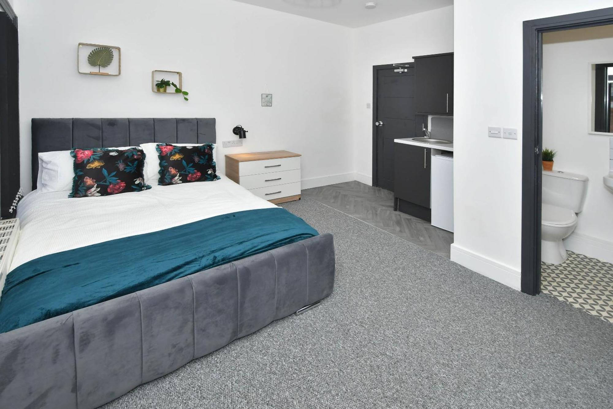 Townhouse @ 202 Walthall Street Crewe Bagian luar foto