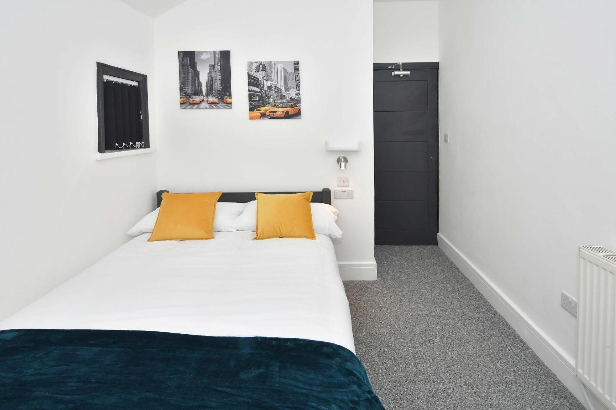 Townhouse @ 202 Walthall Street Crewe Bagian luar foto